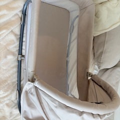 ベビーベッドの画像