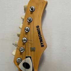 アンプ、スピーカー内蔵エレキギターの画像