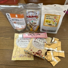 ハムスター用品　まとめ売り　回し車　滑車　ルーミィ　給水ボトル　トイレ　砂　餌の画像