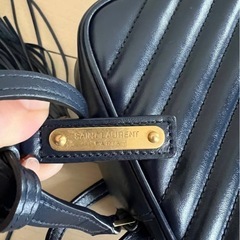 イヴ・サンローラン｜カメラバッグ｜黒｜金｜ショルダーバッグ【正規品】の画像