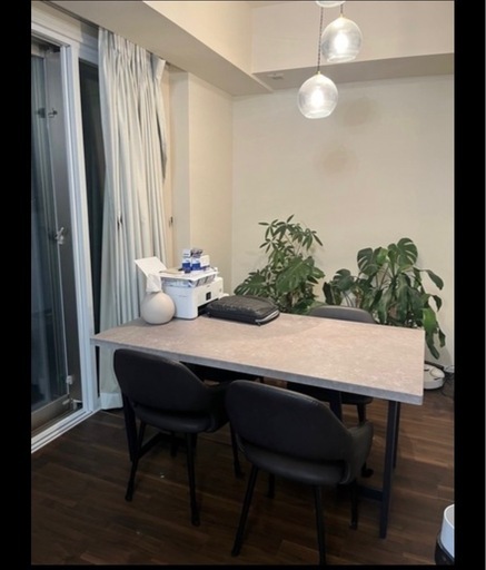 購入して半年程度　ダイニングテーブル、椅子セット