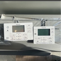 パナソニック エコキュート ヒートポンプ 給湯器 HE-AJ37KQ / HE-DAJ45K 2022年製 タンク容量370L リモコン2個付の画像