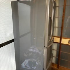 家庭用冷蔵庫　さしあげますの画像