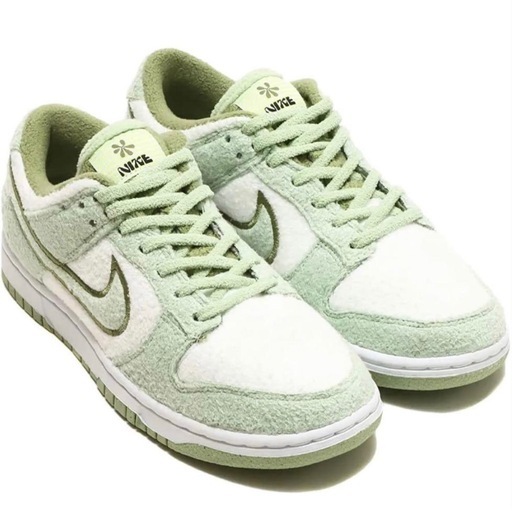 靴/バッグ Nike Women's Dunk Low SE 