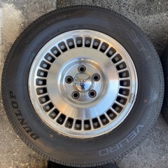 香川県　Y31 Y32 シーマ、セドリック、グロリア　純正ホイール　2022年　7分山　205/65R15 吸音材入り高級タイヤ、VEURO VE304使用　別途配送も可能です。　セドグロの画像