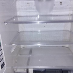 冷蔵庫　HITACHI R-S270DMVの画像
