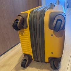 キャリーバッグ　2〜3泊用の画像