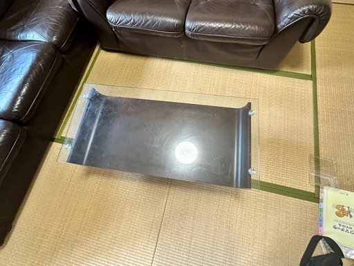 5人掛けソファ　革ソファ　レザー　ガラステーブル付き