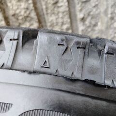 1シーズン走行 バリ溝 ブリヂストン BLIZZAK スタッドレスタイヤ＋ホイール付 ４本セットの画像