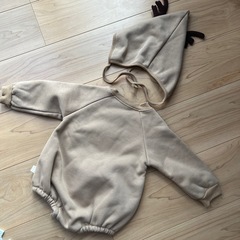 トナカイロンパースと帽子セット、70〜75cmの画像