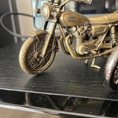 非売品？レッドバロン バイク ミニチュアフィギュア ヤマハ XS650 オブジェ 置物 の画像