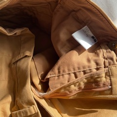 ユニクロ　ズボン
の画像