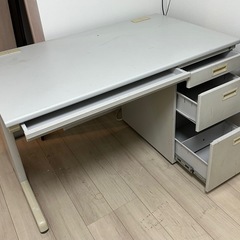 デスク/机/学習机/テーブル(幅1200/奥700/高710)mmの画像