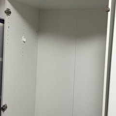 シミありIKEA衣装タンスの画像