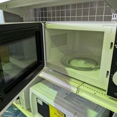 ジャングル×2和泉大型良品館　電子レンジ　ゼピール　DR-G1818F　2021年製 【R328】の画像