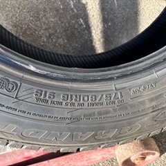 ジムニー用タイヤ2本バリ山の画像