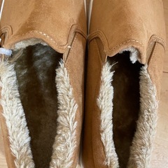 ウィゴー、ふわふわスリッポンの画像