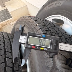 ⭐️まあまあ綺麗な　ハイエース　純正ホイール　　スタッドレス　純正ナットセット⭐️ヨコハマ　アイスガード　21年製　2シーズン使用　バリ山⭐️の画像