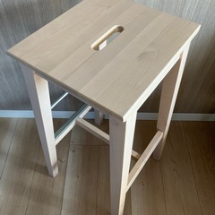 IKEA ニルソッレ　カウンターチェア
の画像