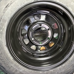 スタッドレスタイヤホイールの画像