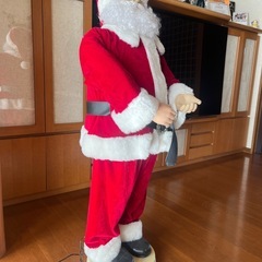 踊るサンタクロースの画像