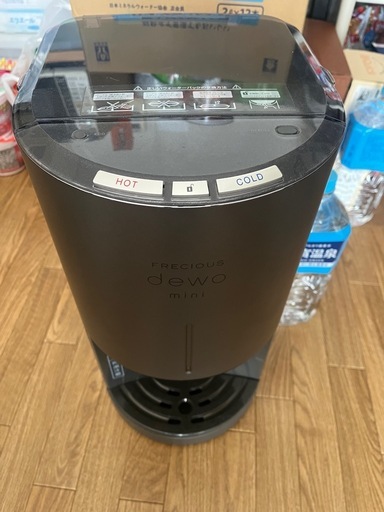 今週引き渡しならお値引き　ウォーターサーバー　状態はかなり綺麗です！