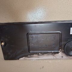 金庫（木製キャビネット付き）の画像