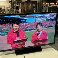 ロ2511-715SHARP 液晶カラーテレビ 2T-C32AE1 2020年製　リモコン付き　地上波のみ動作確認済み　キズ汚れ有りの画像
