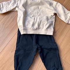 H&M トレーナー上下セット　75〜80cmくらいの画像