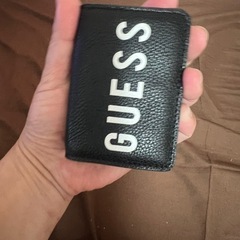 guess コンパクト　三つ折り財布　美品の画像