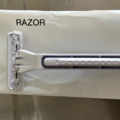 格安！　髭剃り　新品　繰り返し使えるものです！の画像
