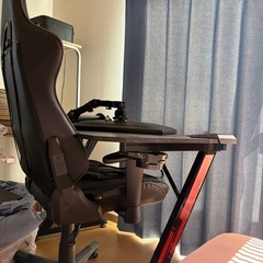 ゲーム用テーブルと椅子の画像