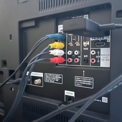 SONYテレビとリモコンのみ(配線一式つきません)の画像