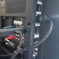 SONYテレビとリモコンのみ(配線一式つきません)の画像