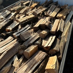 未乾燥広葉樹ミックス薪軽トラ1台5000円、の画像