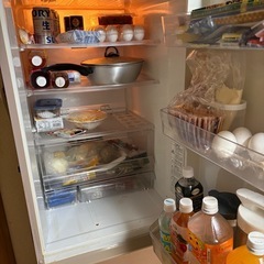 SANYO冷蔵庫の画像