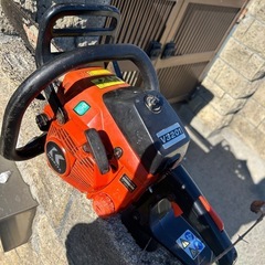 チェンソーの画像