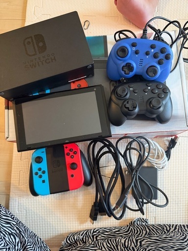 スイッチ（ケース、コントローラー付）　すぐ使用できます（決まりました）