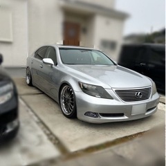 レクサス LS460 左ハンドルls600hlの画像