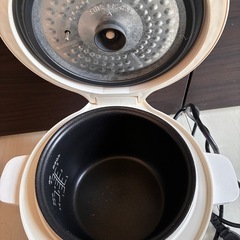 炊飯器の画像