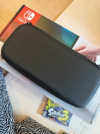 スイッチ（ケース、コントローラー付）　すぐ使用できます（決まりました）