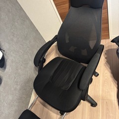 オフィスチェアの画像