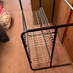 伸縮式　押入れ収納家具の画像