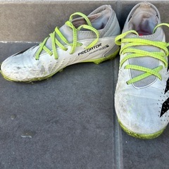 アディダス　プレデター　サッカー　スパイク　キッズ　子供　　21.0の画像