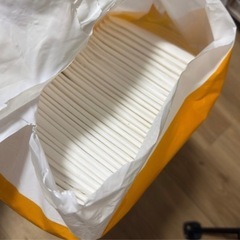 2 袋 Amazonベーシック ペットシーツ 薄型 レギュラー 1回使い捨て  ホワイトの画像