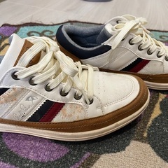 メンズ　スニーカー　24.5cmの画像