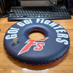 ☆美品☆ベンチクッション　寒い時期の観戦に！！　他とまとめての取引大歓迎です！！の画像