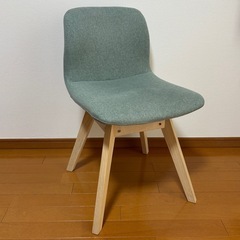 ニトリ 回転式ダイニングチェアの画像