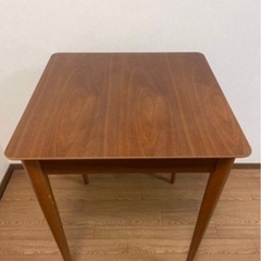 ダイニングテーブル　の画像
