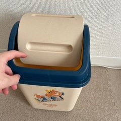 PEZ&niko and …コラボ　ゴミ箱
の画像